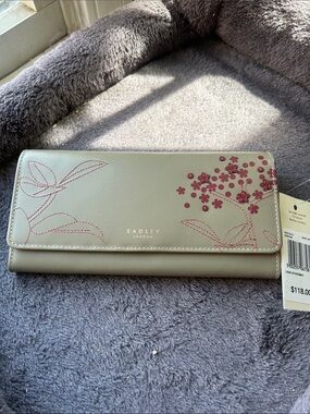 RADLEY LONDON Olive Green Floral-Embellished Continental Wallet